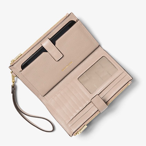 Michael Kors Wristlet - Picture 3 of 9